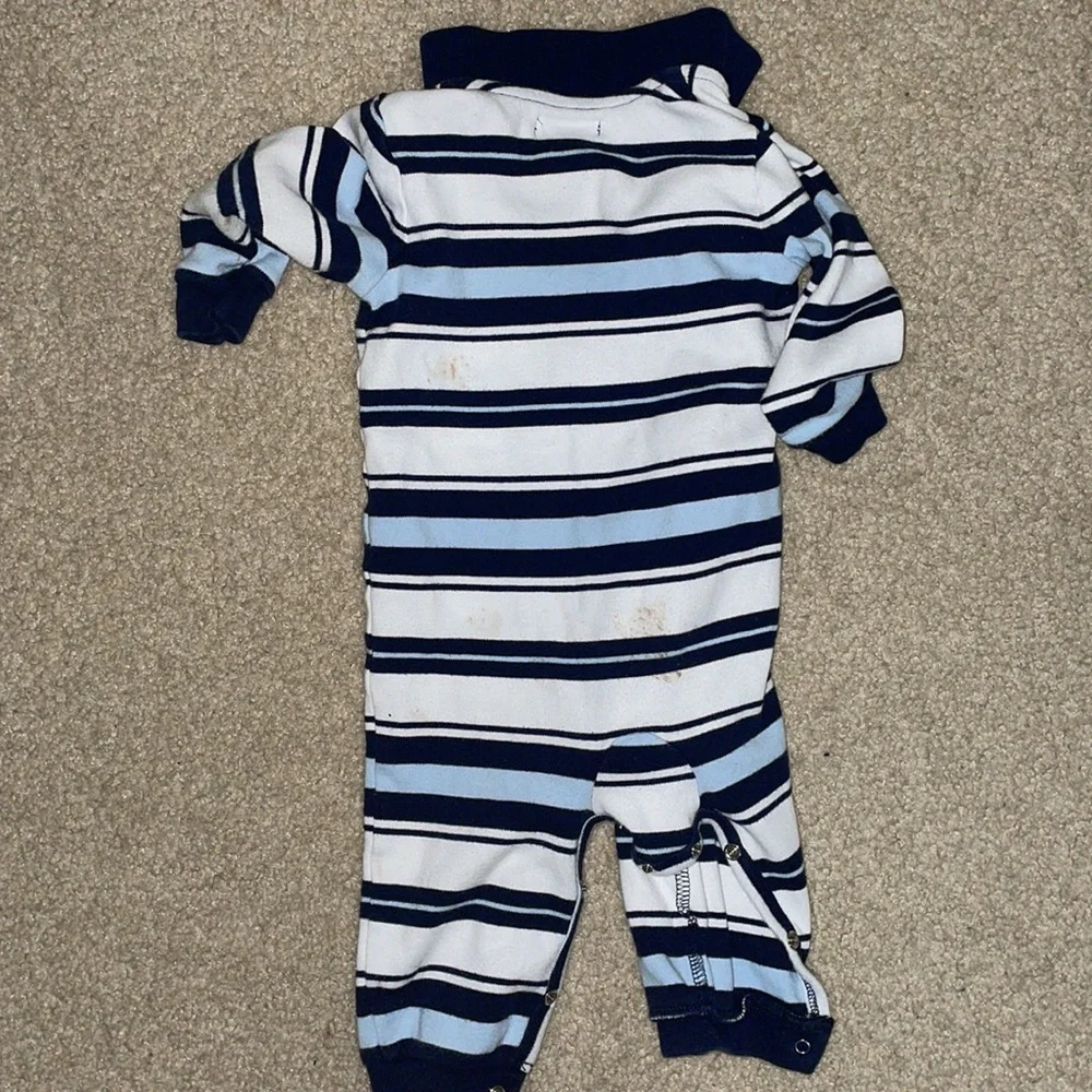 Ralph Lauren 9M Baby Onesie, Some Stains (See Pics)